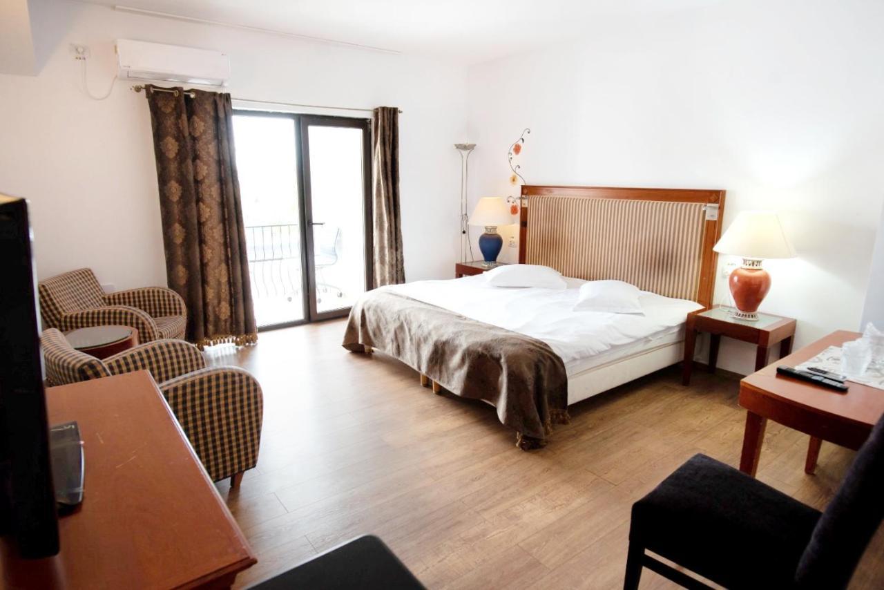 Hotel Complex Eos Valea Lupului  Habitación foto
