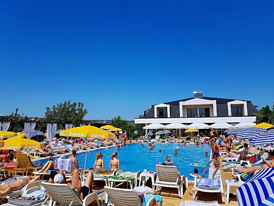 Hotel Complex Eos Valea Lupului  Exterior foto